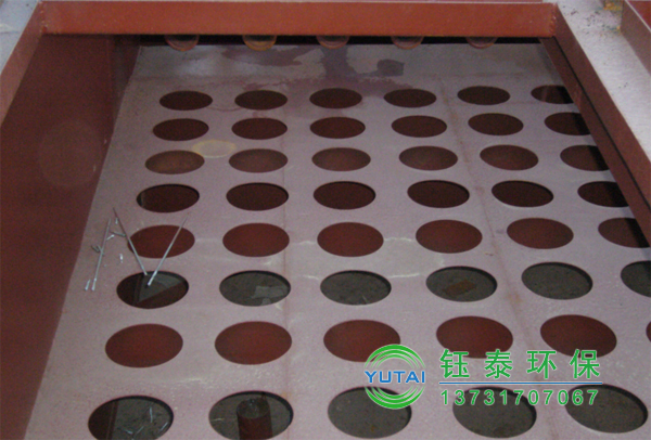 除塵器花板（bǎn）安裝中注意事項（xiàng）