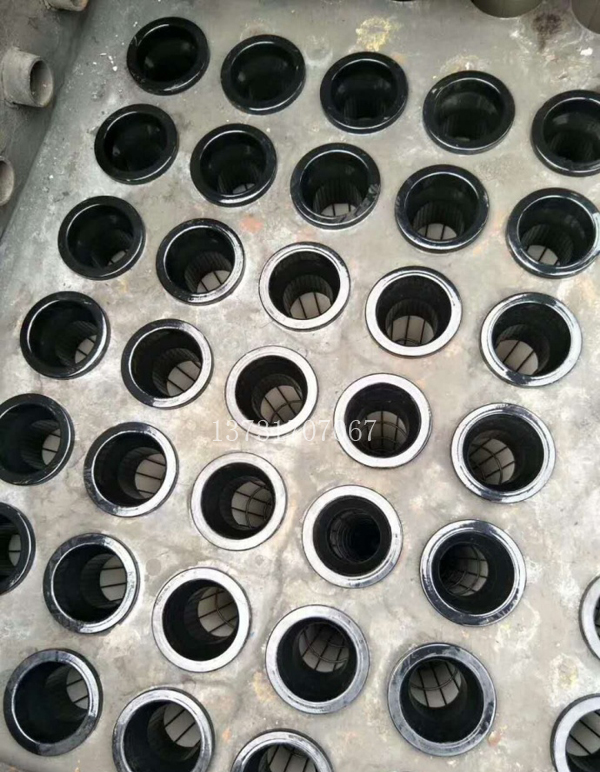 不畏嚴寒搶工期 除（chú）塵布袋更換完畢