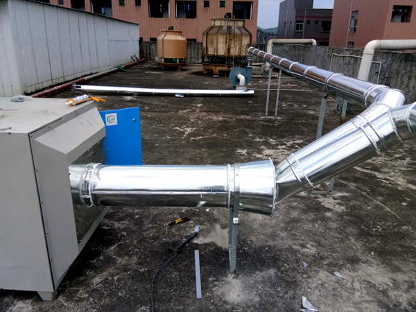 陝西戶縣印刷廠VOCS有機廢氣除臭(chòu)項目已安裝完畢 陝西戶縣印刷廠VOCS有機廢氣除臭項目已安裝完畢